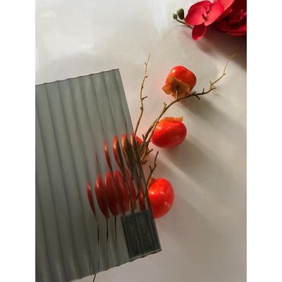 Плоская полированная 3-19 мм горячеплавкая дождевая точка образец стеклянный лист для закаленных балюстрад