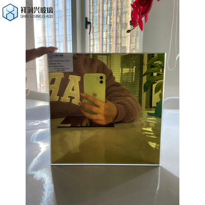 Вибрирующий оранжевый окрашенный зеркальный стеклянный лист для развлекательного декора стены в прямоугольной форме