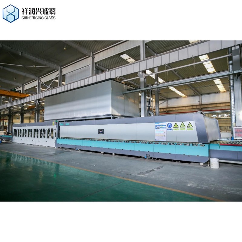 Ламмирующее изогнутое изогнутое отвержденное низкожелезное стекло 4 мм-19 мм со стандартом GB15763.2-2005